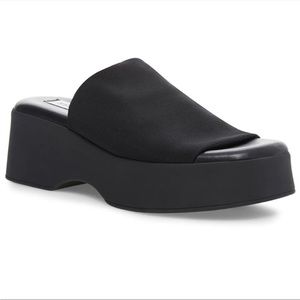 Steve Madden slinky30